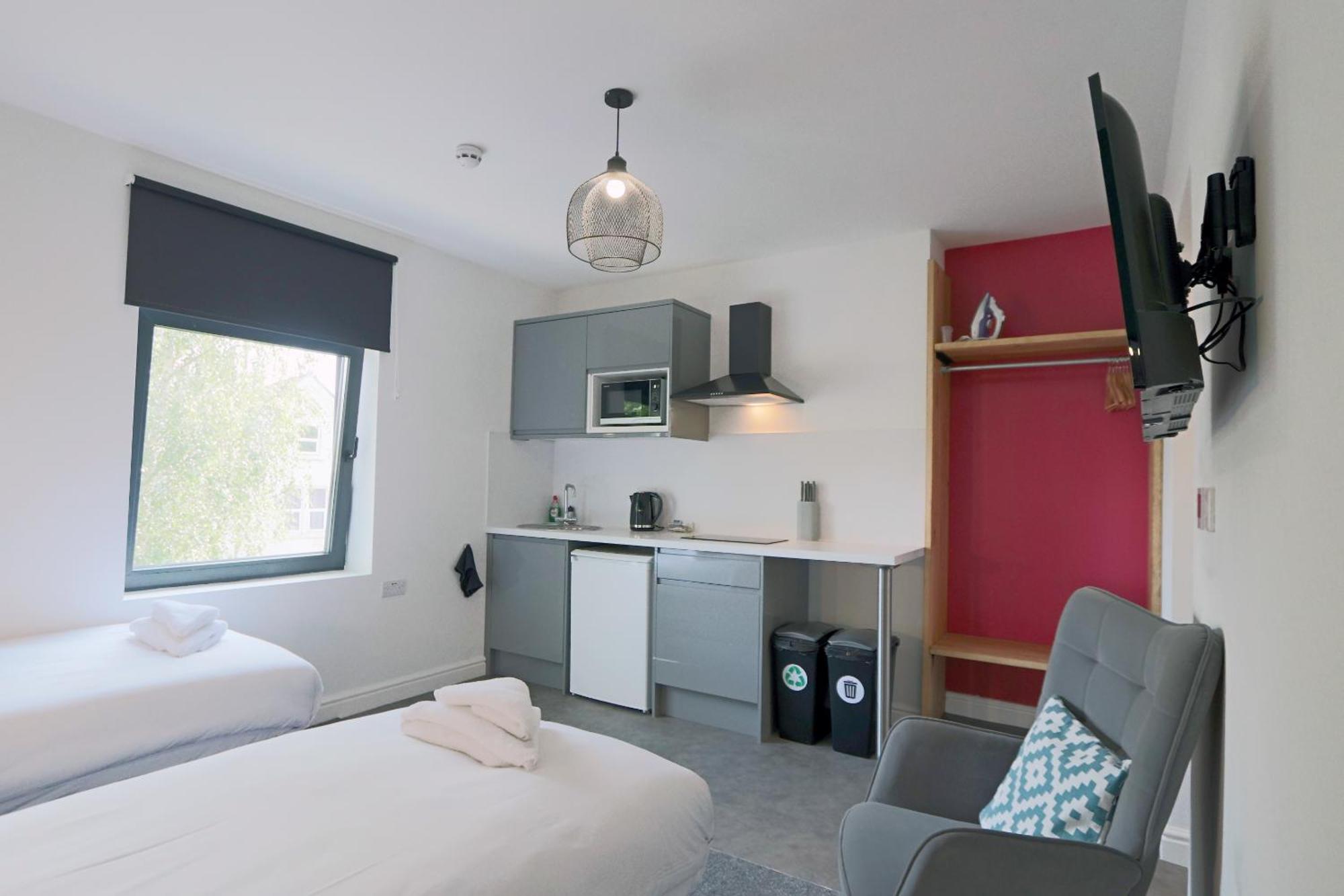 Deluxe Studio Apartments Derby Szoba fotó