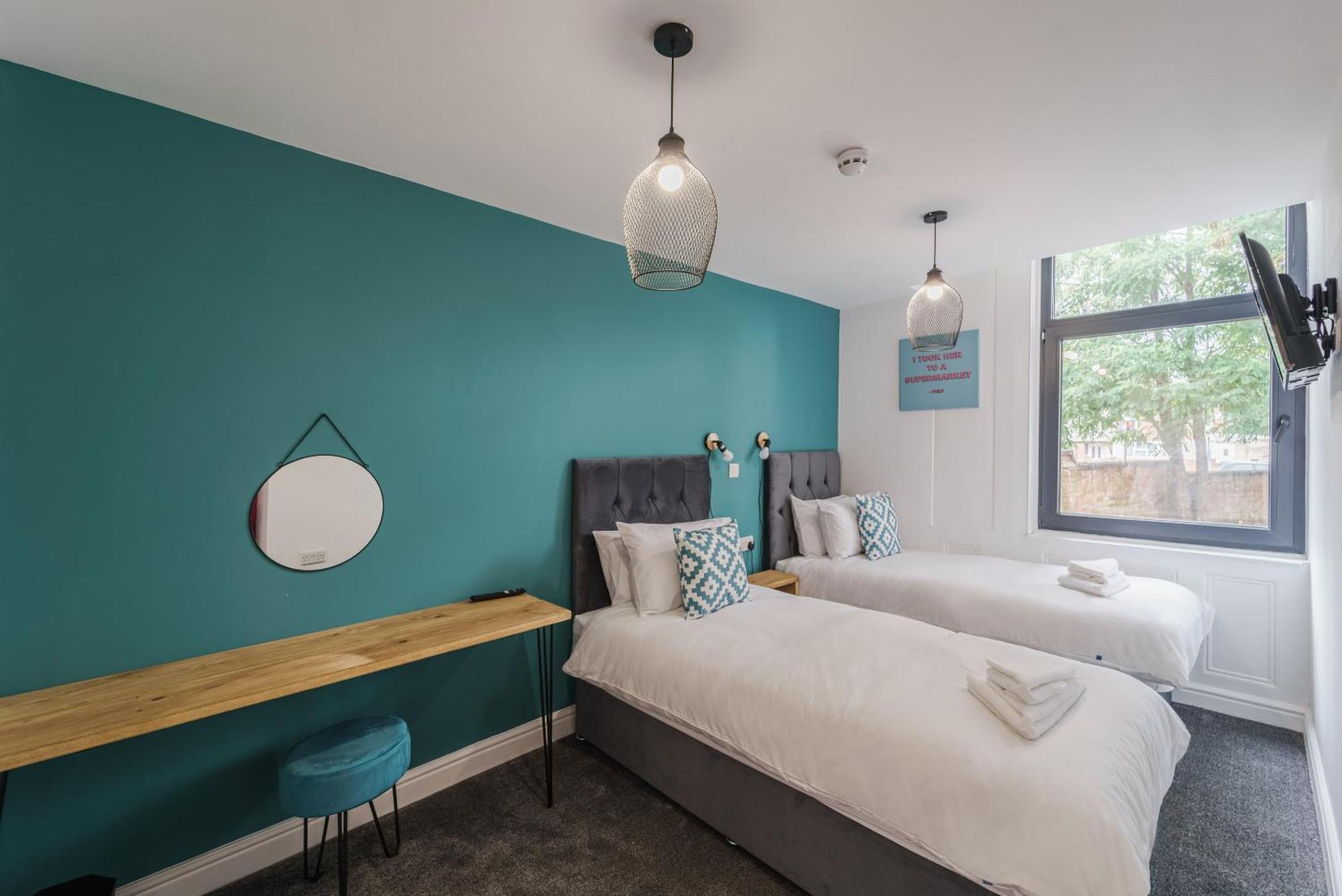 Deluxe Studio Apartments Derby Szoba fotó